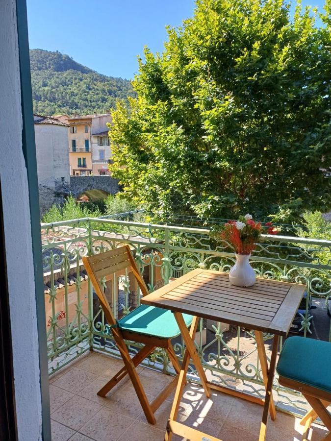 Riverside Apartment Sospel Exterior photo